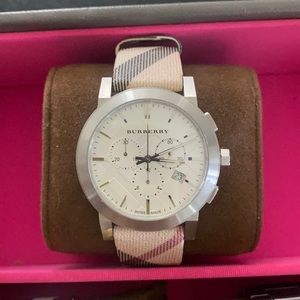 Men/ Women Burberry watch.